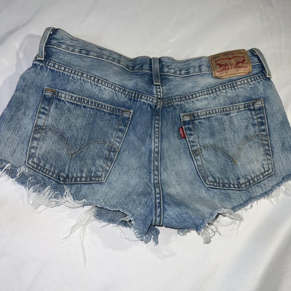 Levi's 501 Shorts‎ Women 27 High Rise Cut Off Jean Light Wash Button Fly 213